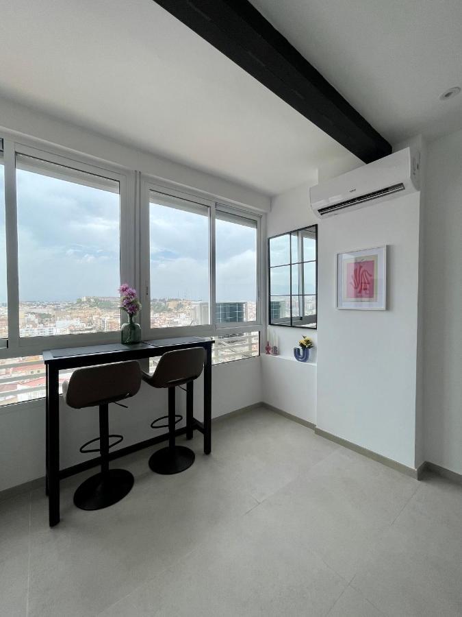 Sky Views In Centre Appartamento Alicante